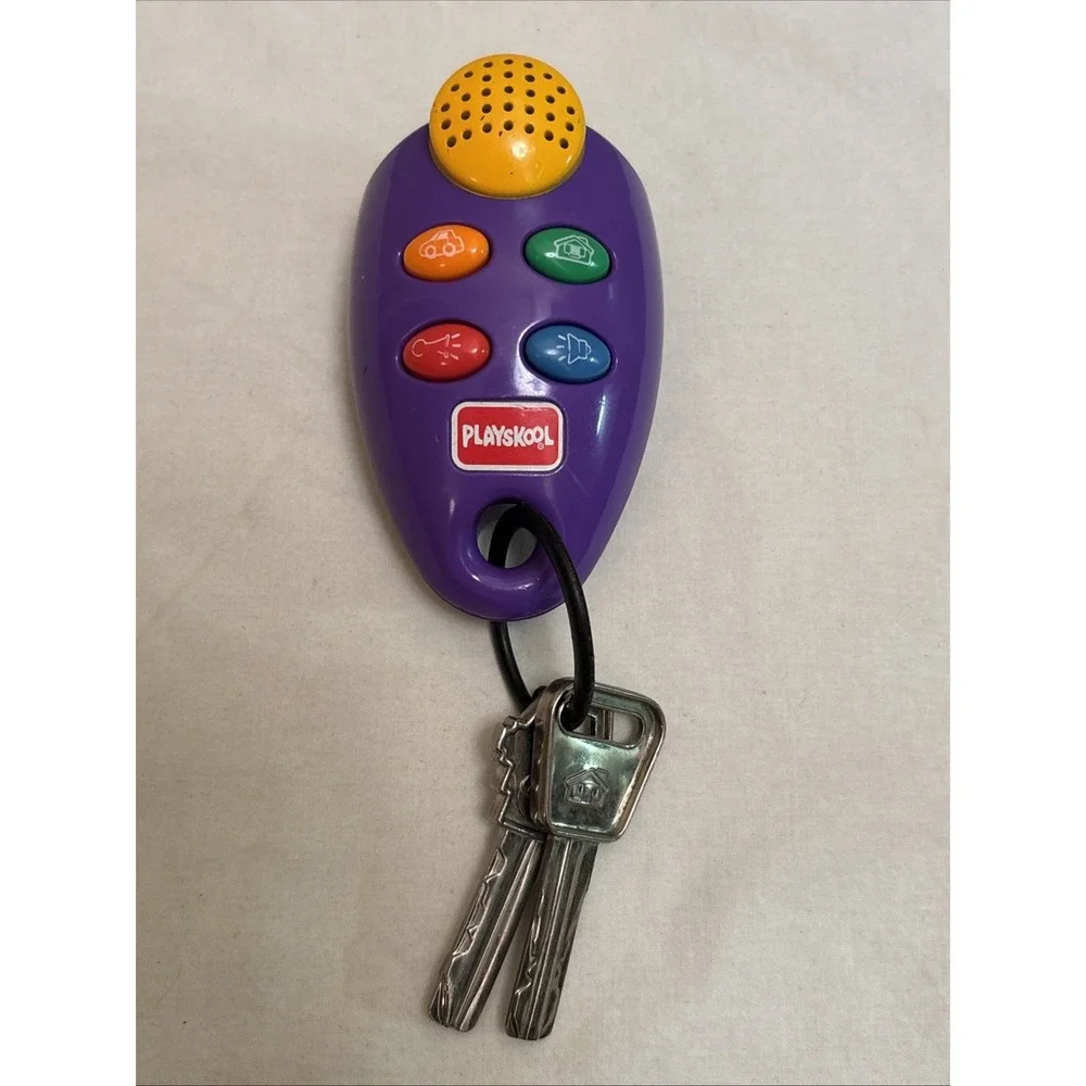 Vintage 1999 Playskool Hasbro Car Alarm Key Ring Purple Pretend Play Toy Keys
